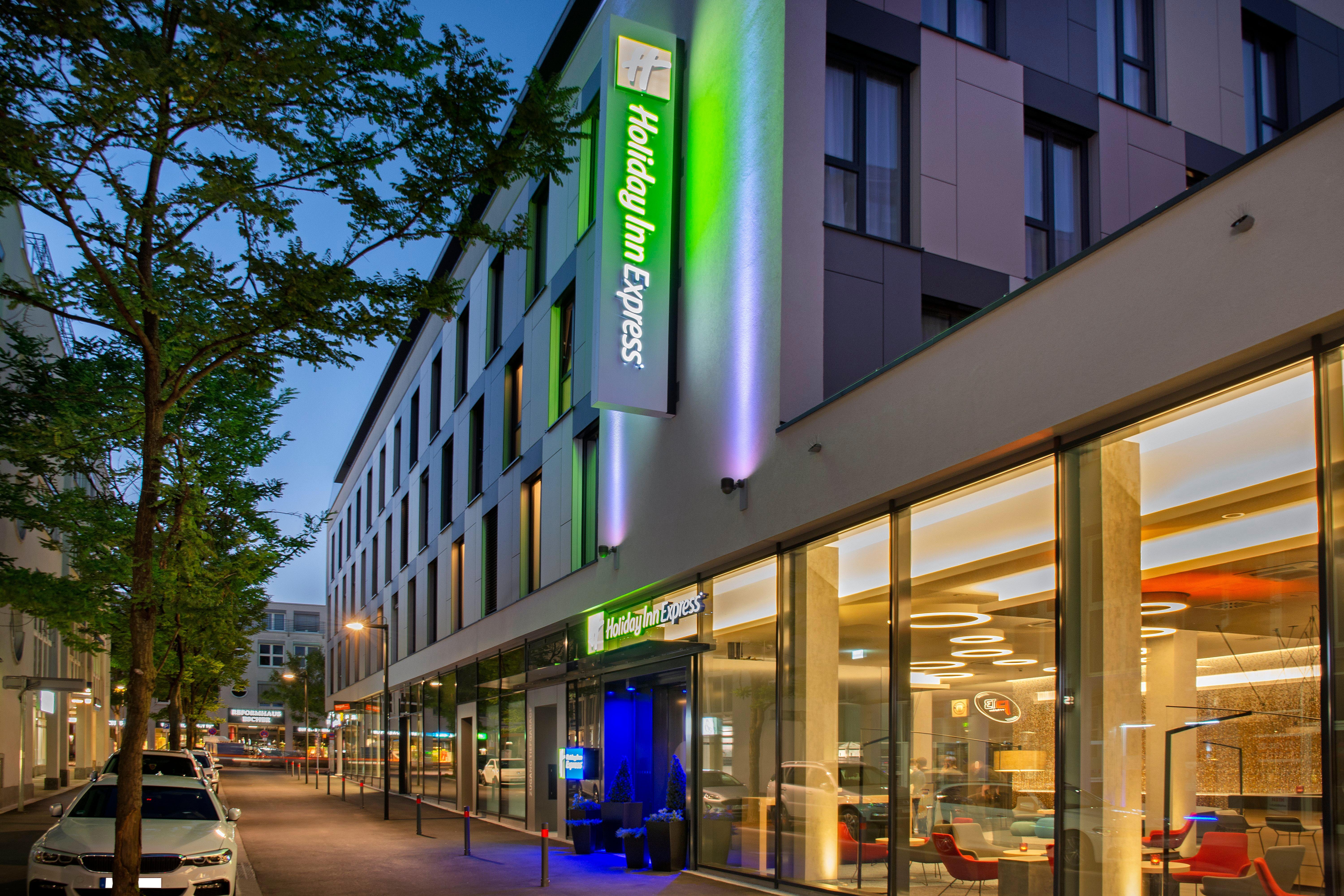 Holiday Inn Express Stuttgart-Waiblingen By Ihg Экстерьер фото