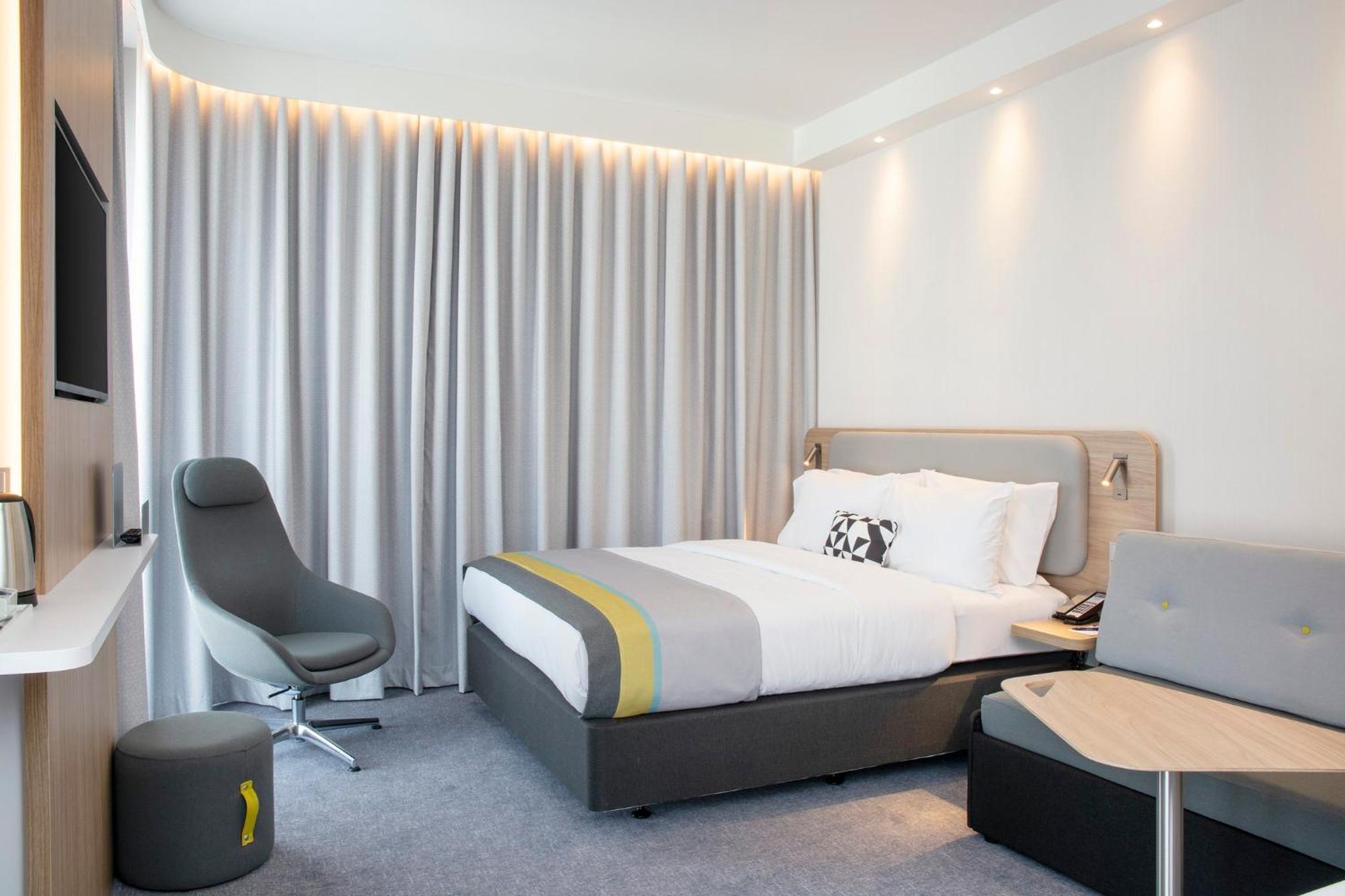 Holiday Inn Express Stuttgart-Waiblingen By Ihg Экстерьер фото