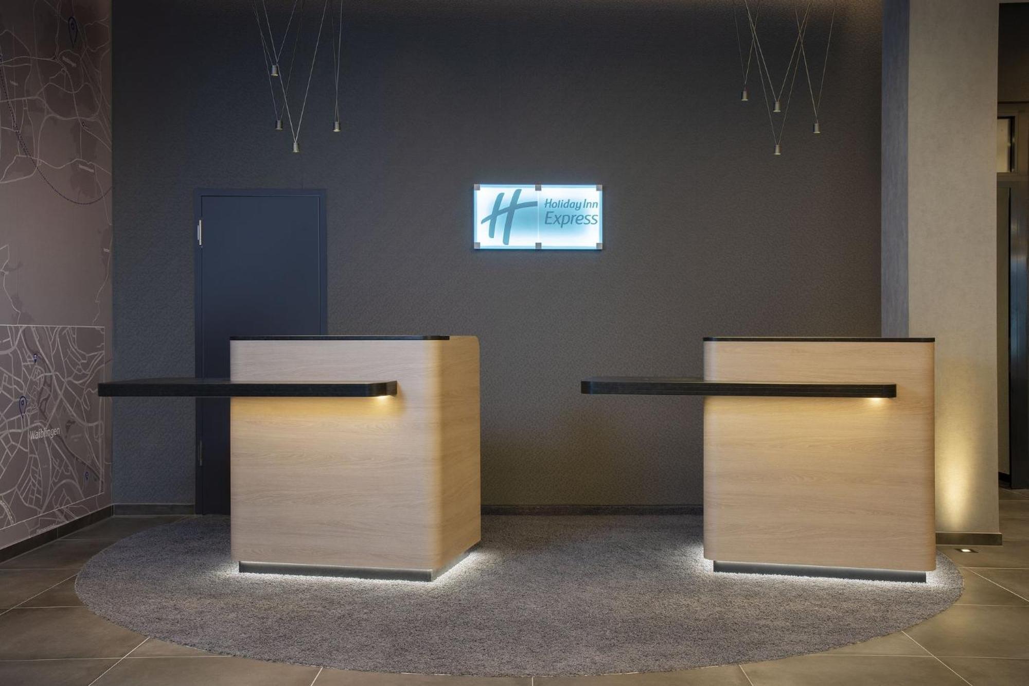 Holiday Inn Express Stuttgart-Waiblingen By Ihg Экстерьер фото