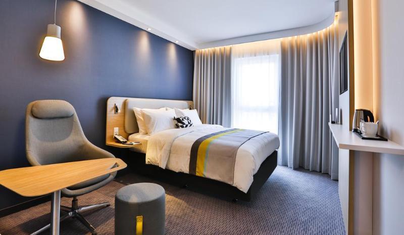 Holiday Inn Express Stuttgart-Waiblingen By Ihg Экстерьер фото